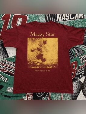 Gildan Antique Cherry Red Mazzy Star 'Fade Into You' Tee with Yellow Graphic